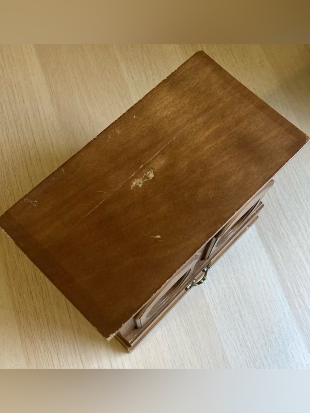 Vintage Brown Wooden Musical Jewelry Chest with Lattice Doors, One Drawer Box - Picture 5 of 17